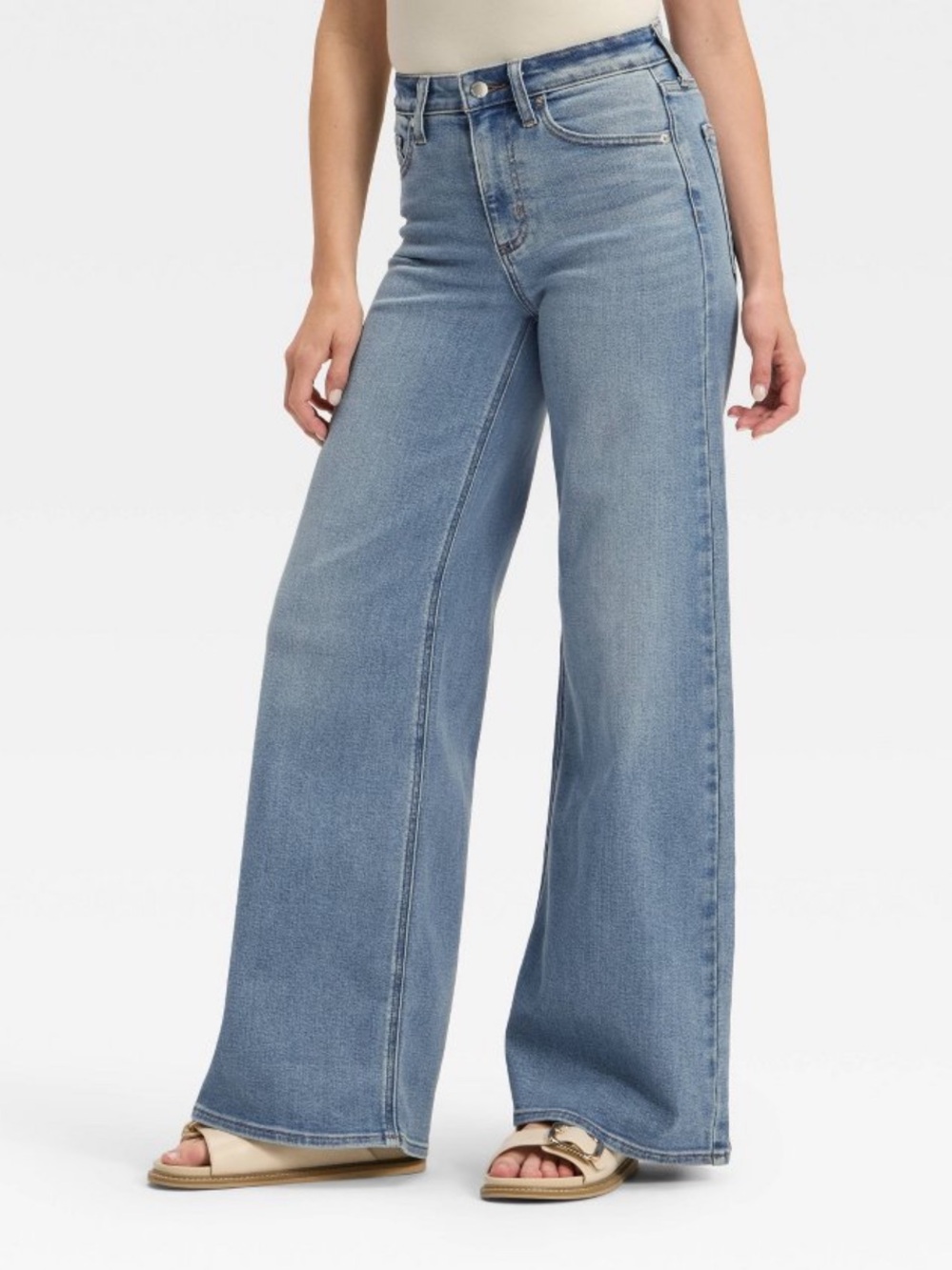 Universal Thread Sailor Light Blue Wide-Leg Jeans